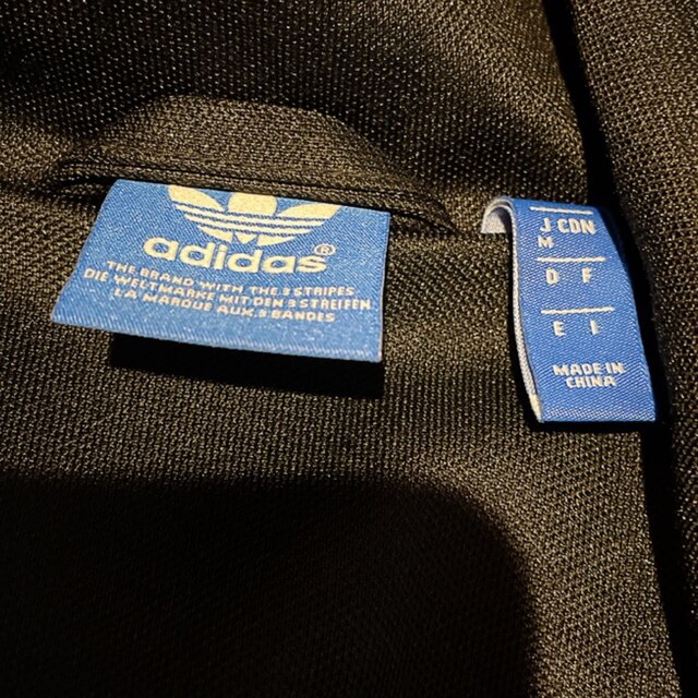 adidas アディダス オリジナルス レア 小嶋陽菜着用 ジャージ 年末の