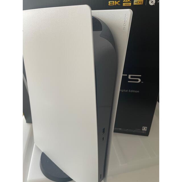 PlayStation(プレイステーション)のplaystation5 デジタル Edition 中古 エンタメ/ホビーのゲームソフト/ゲーム機本体(家庭用ゲーム機本体)の商品写真