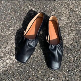 ビューティアンドユースユナイテッドアローズ(BEAUTY&YOUTH UNITED ARROWS)のblack flat pumps 🥿(ハイヒール/パンプス)