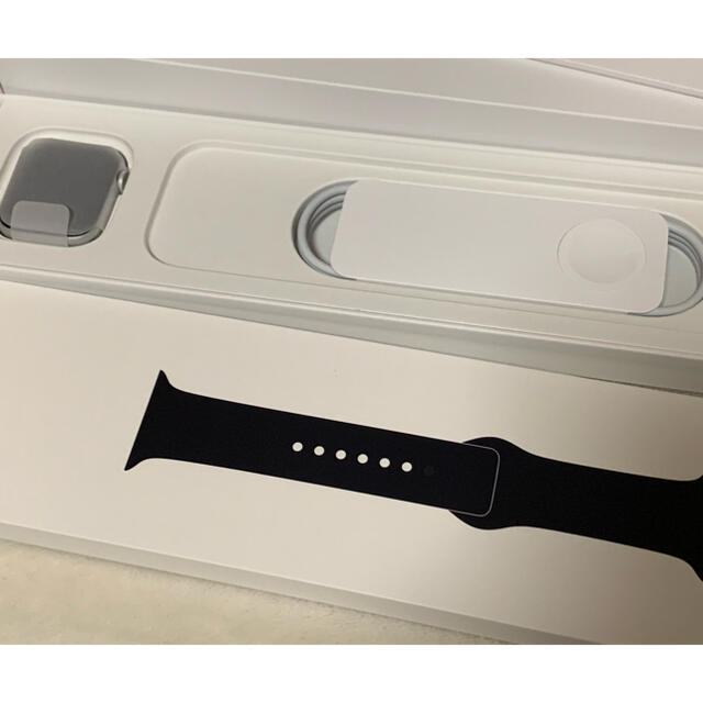 Apple Watch(アップルウォッチ)のお値下げ★Apple Watch SE GPS 40mmシルバーアルミニウム メンズの時計(腕時計(デジタル))の商品写真