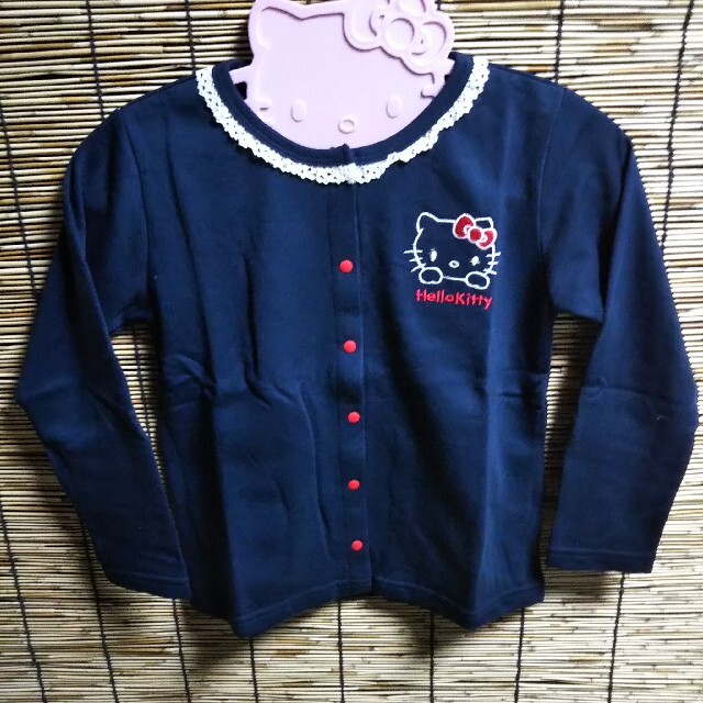 サンリオ(サンリオ)のHELLO KITTY  長袖  120㎝ キッズ/ベビー/マタニティのキッズ服女の子用(90cm~)(カーディガン)の商品写真