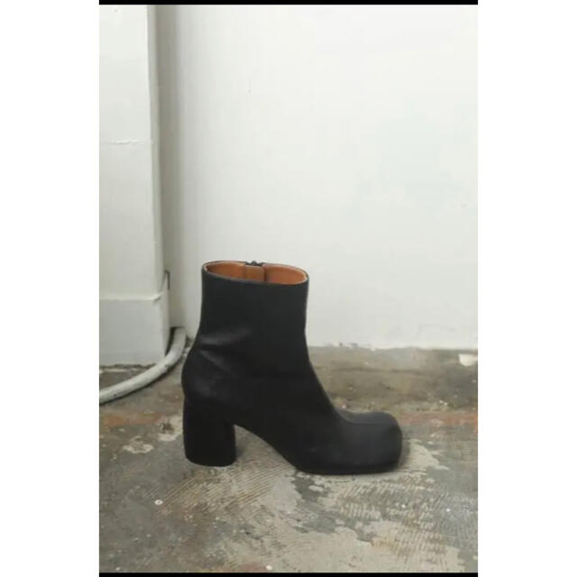 TODAYFUL(トゥデイフル)の正規品 新品 TODAYFUL スクエアショートブーツ 黒37サイズ レディースの靴/シューズ(ブーツ)の商品写真