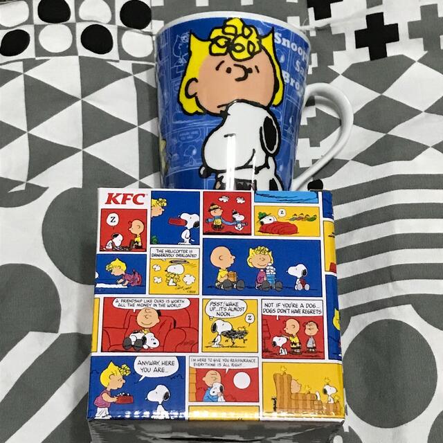 PEANUTS(ピーナッツ)のケンタッキー スヌーピーマグ　ブルー《新品》 インテリア/住まい/日用品のキッチン/食器(グラス/カップ)の商品写真