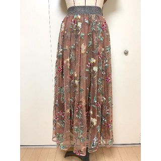 VIVIENNE TAM チュール刺繍スカート