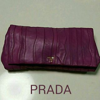 プラダ(PRADA)のPRADA　カーフクラッチバッグ　パープル(クラッチバッグ)