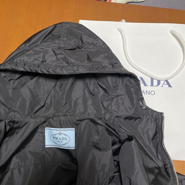 PRADA(プラダ)の恭ちゃん様専用　プラダ　ナイロンジャケット レディースのジャケット/アウター(ナイロンジャケット)の商品写真