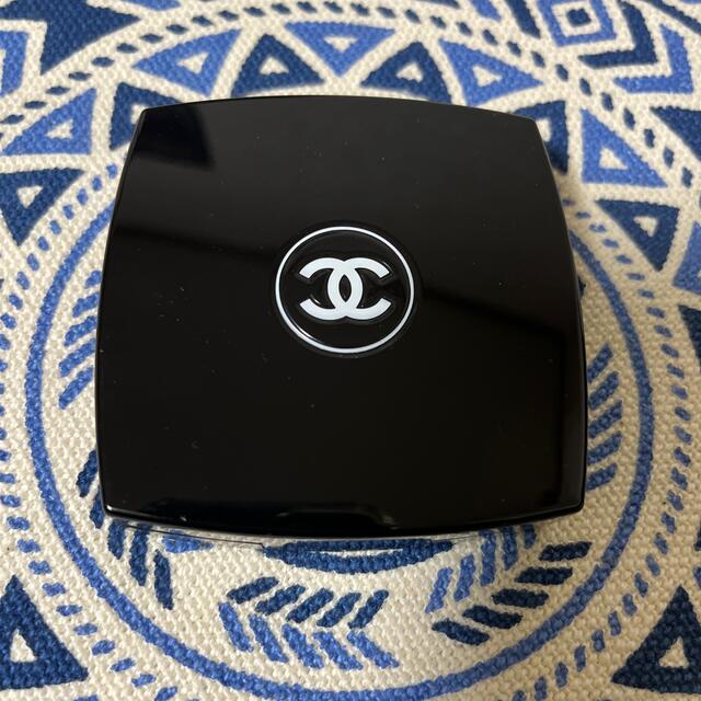 CHANEL(シャネル)のCHANEL アイシャドウ コスメ/美容のベースメイク/化粧品(アイシャドウ)の商品写真