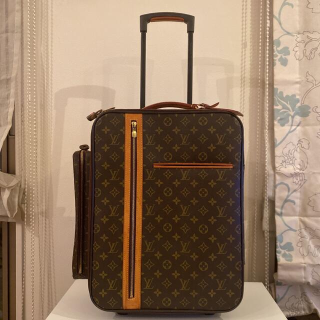 LOUIS VUITTON(ルイヴィトン)のルイヴィトン　旅行キャリー レディースのバッグ(スーツケース/キャリーバッグ)の商品写真