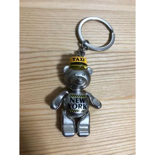 NY ニューヨーク くまTAXIキーホルダーの通販 by きのこ's shop|ラクマ