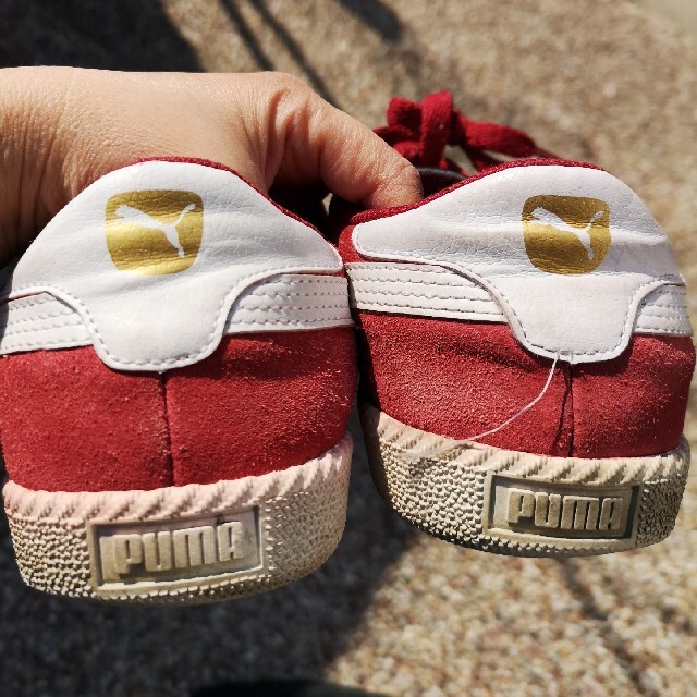 PUMA(プーマ)のPUMA　スニーカー　赤　バックスキン　スエード　26cm　メンズ　レディース メンズの靴/シューズ(スニーカー)の商品写真