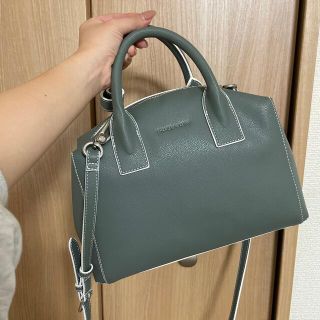 チャールズアンドキース(Charles and Keith)のバッグ(ショルダーバッグ)