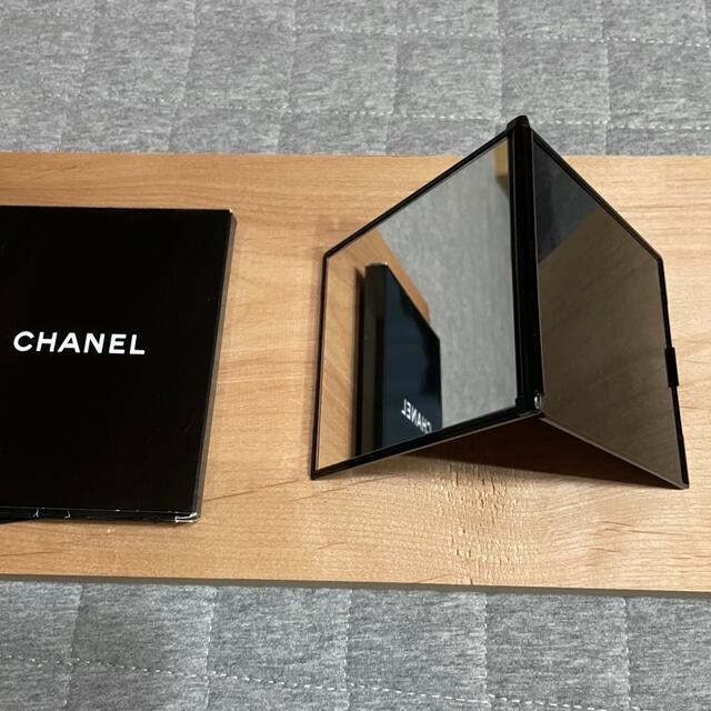 CHANEL(シャネル)のCHANEL シャネル　手鏡 レディースのファッション小物(ミラー)の商品写真