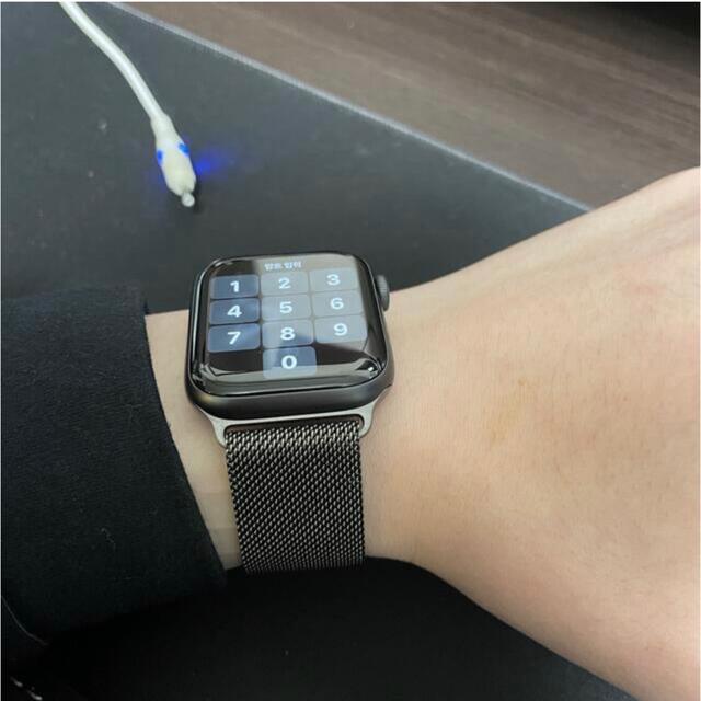Apple Watch(アップルウォッチ)のykさん専用)apple wacth se 44mm メンズの時計(腕時計(デジタル))の商品写真