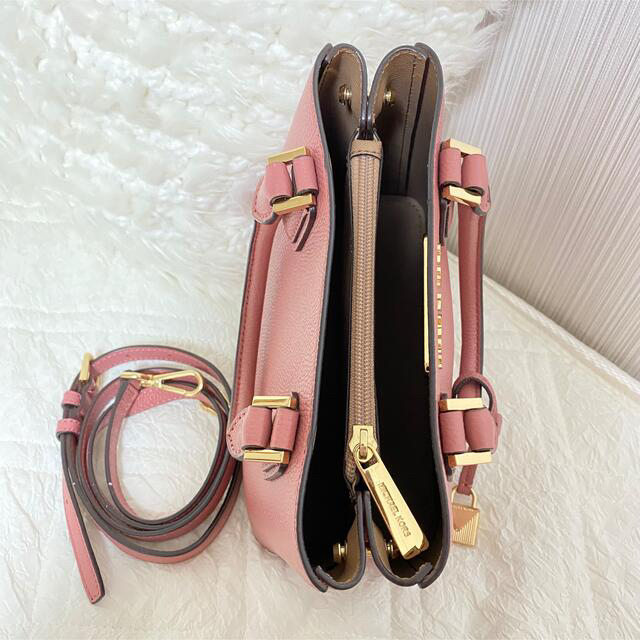 Michael Kors(マイケルコース)の2WAYショルダーバッグ　ピンク レディースのバッグ(ハンドバッグ)の商品写真
