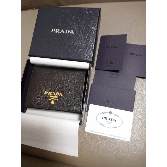 即納特価 PRADA プラダ 二つ折り財布 1MV204の通販 by DS大黒屋's shop｜プラダならラクマ