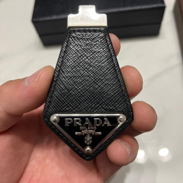 PRADA(プラダ)のプラダキーリングタグのみ メンズのファッション小物(キーホルダー)の商品写真