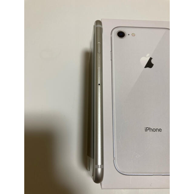 iphone8  シルバー　64GB simフリー済