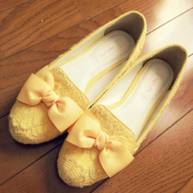 LIZ LISA(リズリサ)のLIZLISA黄色のペタンコシューズ レディースの靴/シューズ(ミュール)の商品写真
