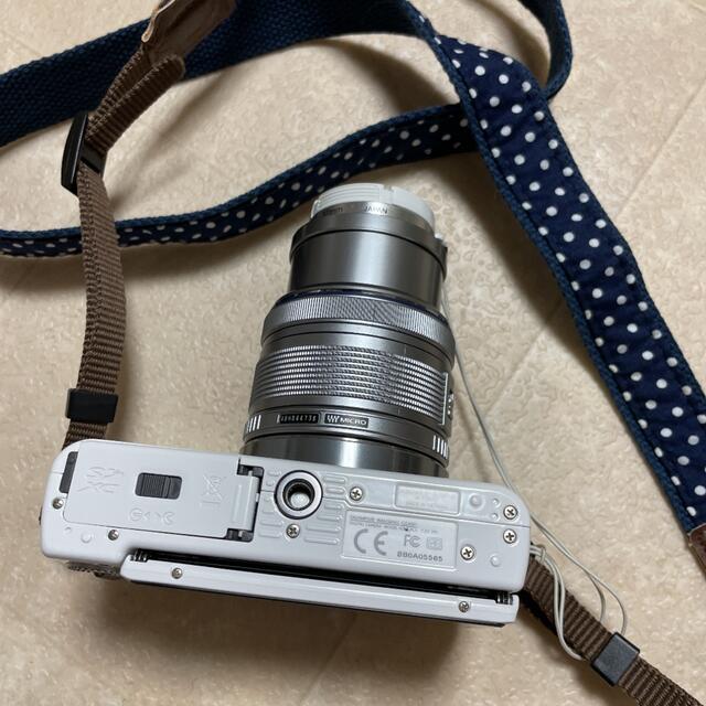 OLYMPUS(オリンパス)のOLYMPUS PEN Lite E-PL3 WHITE スマホ/家電/カメラのカメラ(デジタル一眼)の商品写真