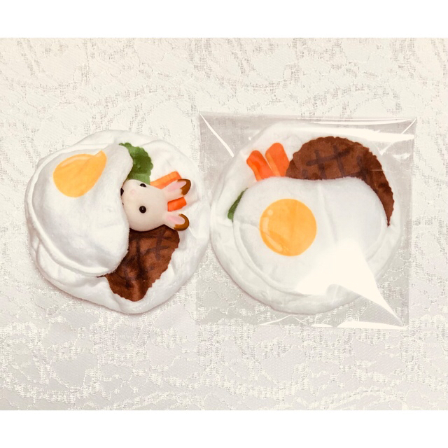 ごはんのおふとん エンタメ/ホビーのおもちゃ/ぬいぐるみ(キャラクターグッズ)の商品写真