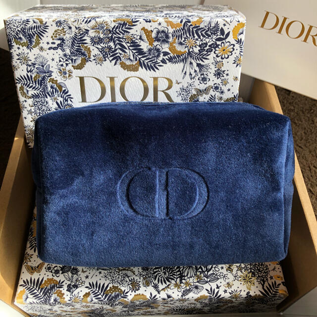 Dior(ディオール)の新品＊ Dior ポーチ クリスマスコフレ ディオール 限定 コスメ レディースのファッション小物(ポーチ)の商品写真