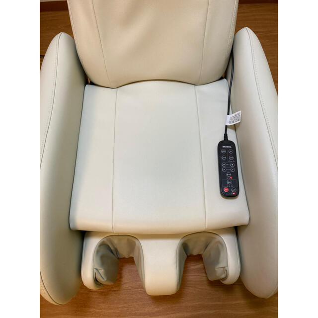 スライヴ WHの通販 by shop|ラクマ マッサージチェア CHD-3500 即納低価