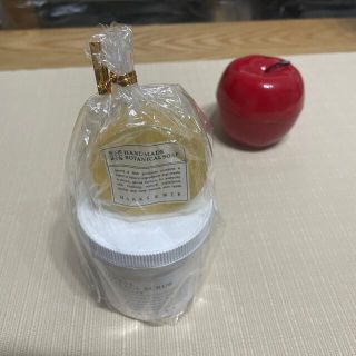 マークスアンドウェブ(MARKS&WEB)のMARKS＆WEB HERBAL MASSAGE SCRUB＆SOAPセット！(ボディスクラブ)