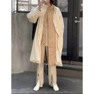 マウジー(moussy)の新作をお安く♡moussy REVERSIBLE PUFFER ロング コート白(ロングコート)