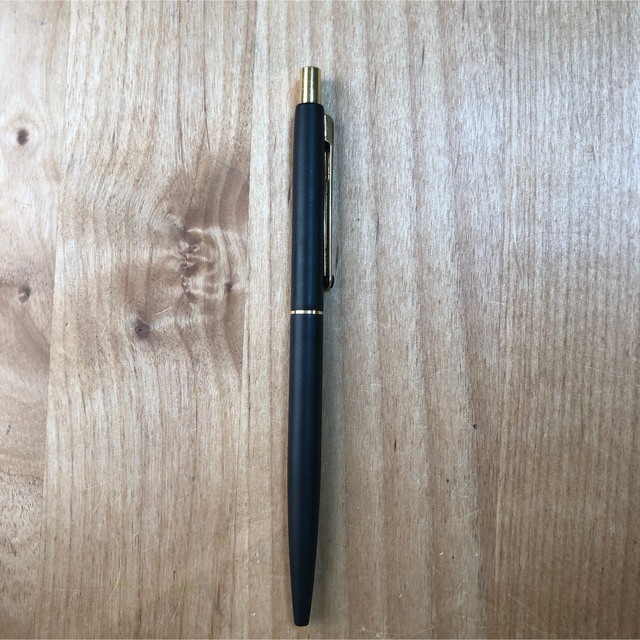 美品》モンブラン MONTBLANC スリムライン ボールペン 黒×金ノブレス