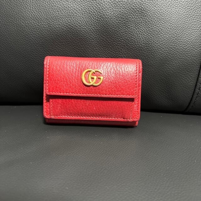 Gucci(グッチ)のグッチ GUCCI コンパクトウォレット　GGマーモント　レザー　レッド（赤）　 レディースのファッション小物(財布)の商品写真