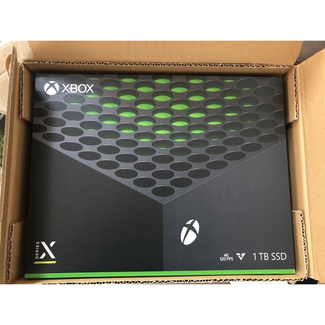 Xbox(エックスボックス)の【未開封新品】Xbox Series X 本体 Microsoft エンタメ/ホビーのゲームソフト/ゲーム機本体(家庭用ゲーム機本体)の商品写真