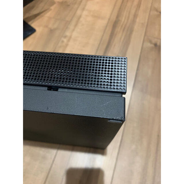 Microsoft(マイクロソフト)のXbox One X Model 1787 エンタメ/ホビーのゲームソフト/ゲーム機本体(家庭用ゲーム機本体)の商品写真