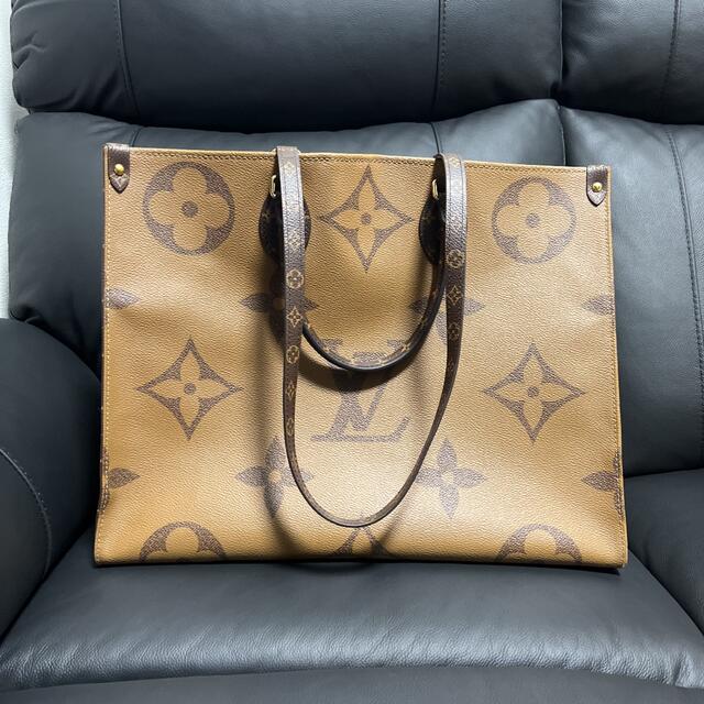 LOUIS VUITTON(ルイヴィトン)のルイヴィトン  オンザゴーGM レディースのバッグ(ハンドバッグ)の商品写真