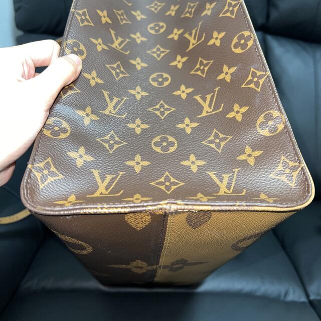 LOUIS VUITTON(ルイヴィトン)のルイヴィトン  オンザゴーGM レディースのバッグ(ハンドバッグ)の商品写真