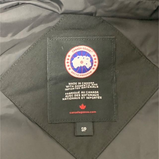 CANADA GOOSE(カナダグース)のカナダグース　ベスト　S/Pサイズ メンズのジャケット/アウター(ダウンベスト)の商品写真