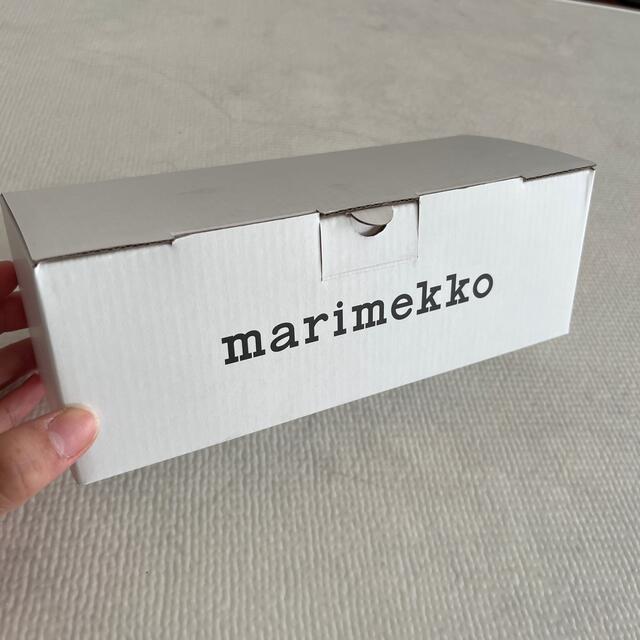 marimekko(マリメッコ)のマリメッコ　マグカップ　アイシーグレー インテリア/住まい/日用品のキッチン/食器(グラス/カップ)の商品写真