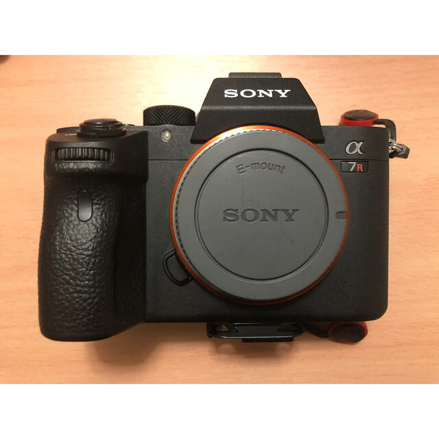 SONY(ソニー)の【美品】Sony α7RⅢ＋バッテリー2個＋ピークデザイン スマホ/家電/カメラのカメラ(ミラーレス一眼)の商品写真