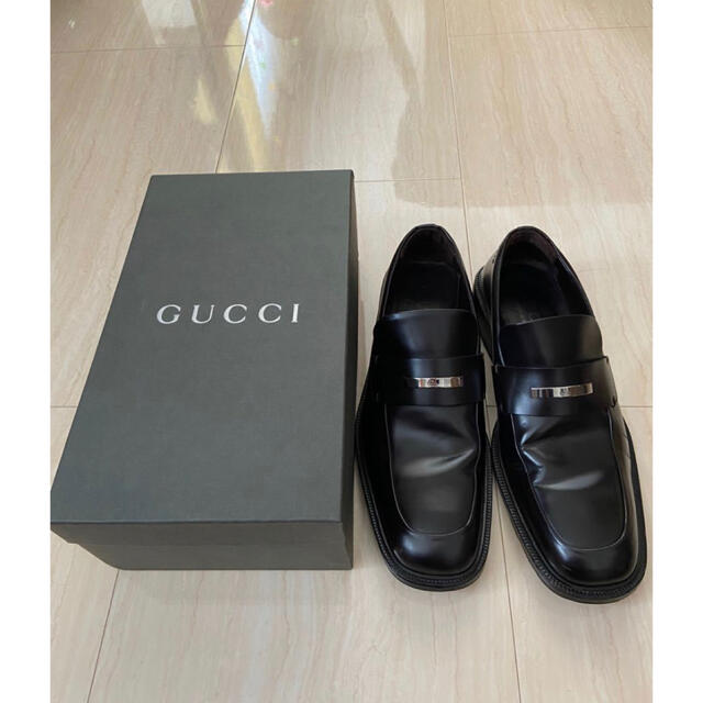GUCCI グッチ メタル ロゴ ビット ローファー ビジネスシューズ 黒