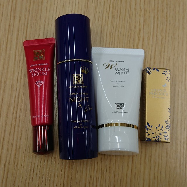 最新人気 クリスタルジェミー チェンジプレシャス薬用Dトリホワイト ✴︎未使用✴︎チェンジプレシャス change precious ピーリング