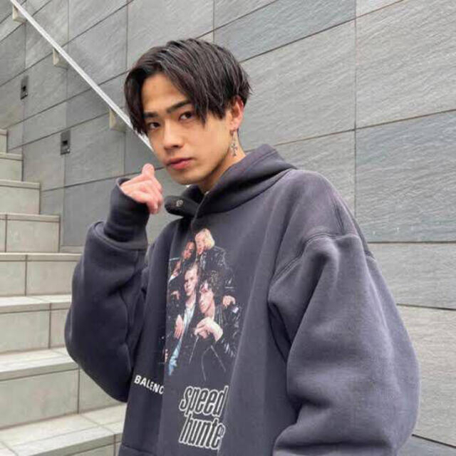 トップスコムドット　やまと着用　Box Logo Hooded Sweatshirt