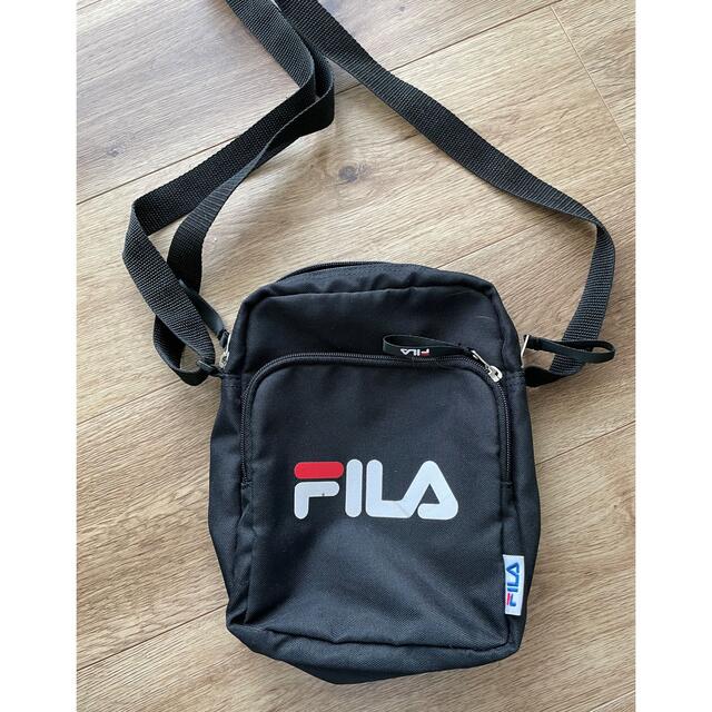 FILA(フィラ)のfila フィラ　ショルダーバッグ　ボディバッグ　バッグ レディースのバッグ(ショルダーバッグ)の商品写真