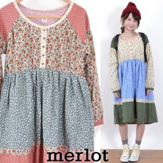 メルロー(merlot)のメルロー 小花 パッチ 切替 ワンピース 新品(ロングワンピース/マキシワンピース)