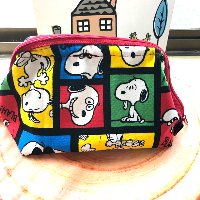 SNOOPY(スヌーピー)のスヌーピーハンドメイド レディースのファッション小物(ポーチ)の商品写真