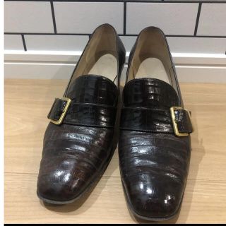 フェラガモ ローファーの通販 300点以上 | Ferragamoを買うならラクマ