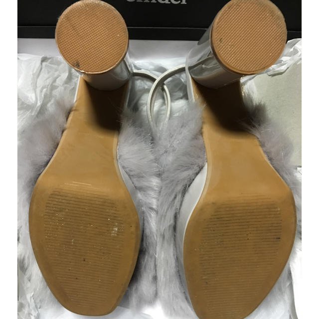 SNIDEL(スナイデル)のファーサンダル レディースの靴/シューズ(サンダル)の商品写真