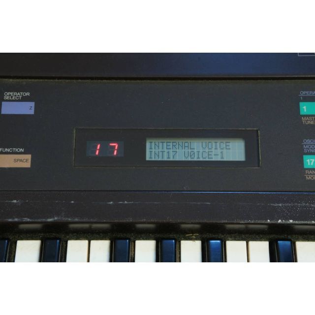 ヤマハ - YAMAHA DX7 FM音源 シンセサイザー 内蔵電池交換済の通販 by