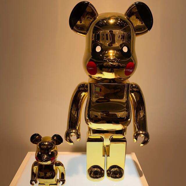 BE@RBRICK ピカチュウ GOLD CHROME Ver 1000％