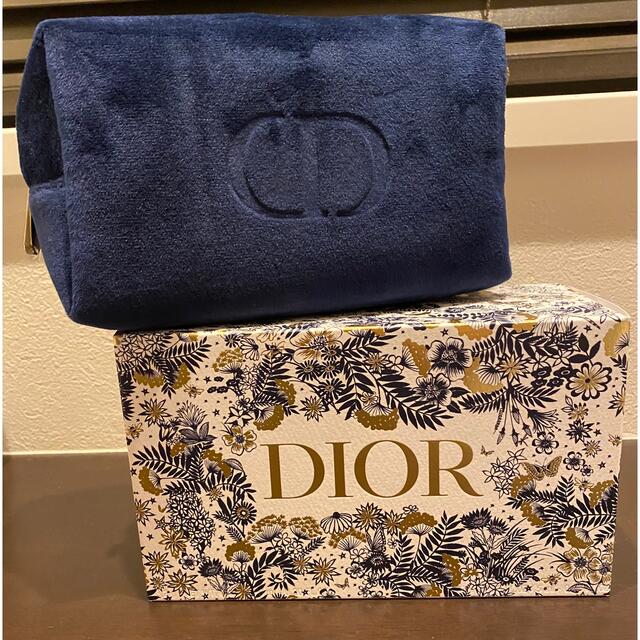 Dior(ディオール)のディオール　Dior クリスマスオファー　ホリデー　ポーチ レディースのファッション小物(ポーチ)の商品写真