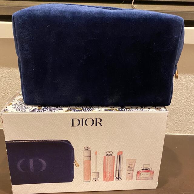 Dior(ディオール)のディオール　Dior クリスマスオファー　ホリデー　ポーチ レディースのファッション小物(ポーチ)の商品写真