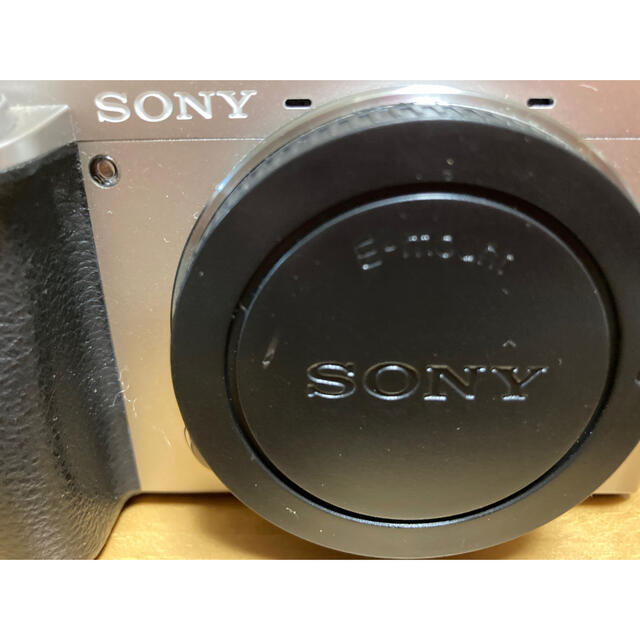 只今商談中　Sony α6000  ボディ【シルバー】+望遠ズームレンズ